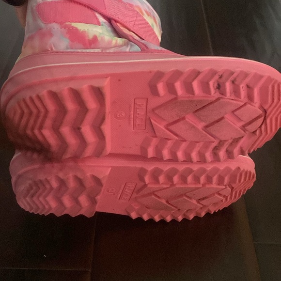 Girls snow pants and boots! - Picture 3 of 3